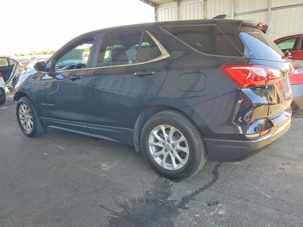 2021 Chevrolet Equinox Lt - Image 2