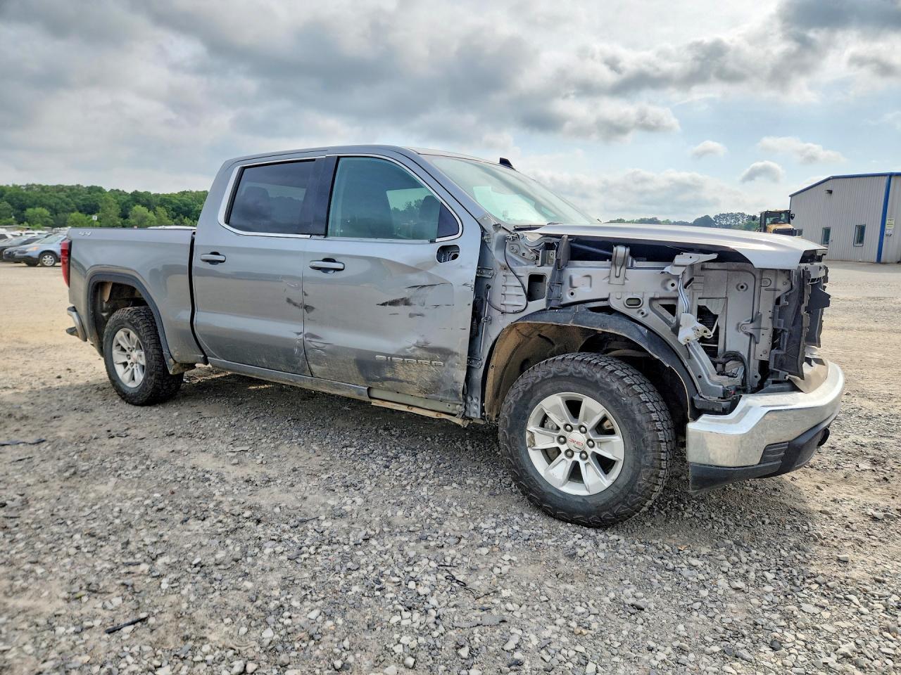 2023 GMC Sierra K1500 Sle - Image 4