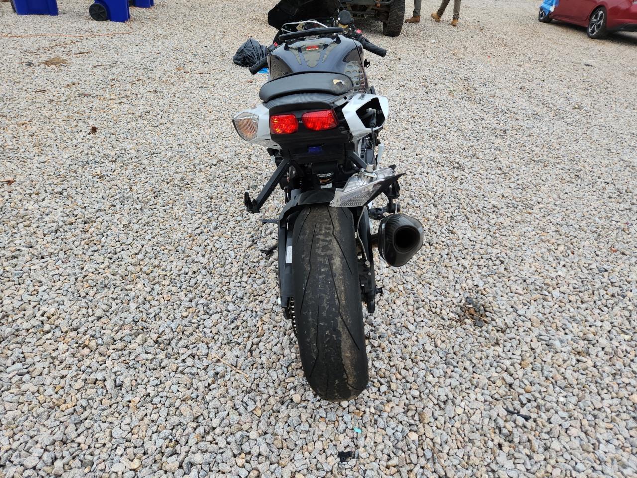 2015 Suzuki Gsx-R750 - Фото 4
