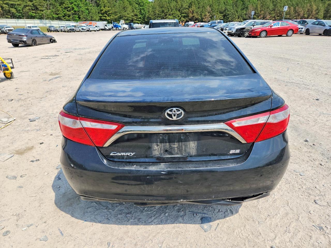 2015 Toyota Camry Se - Фото 6