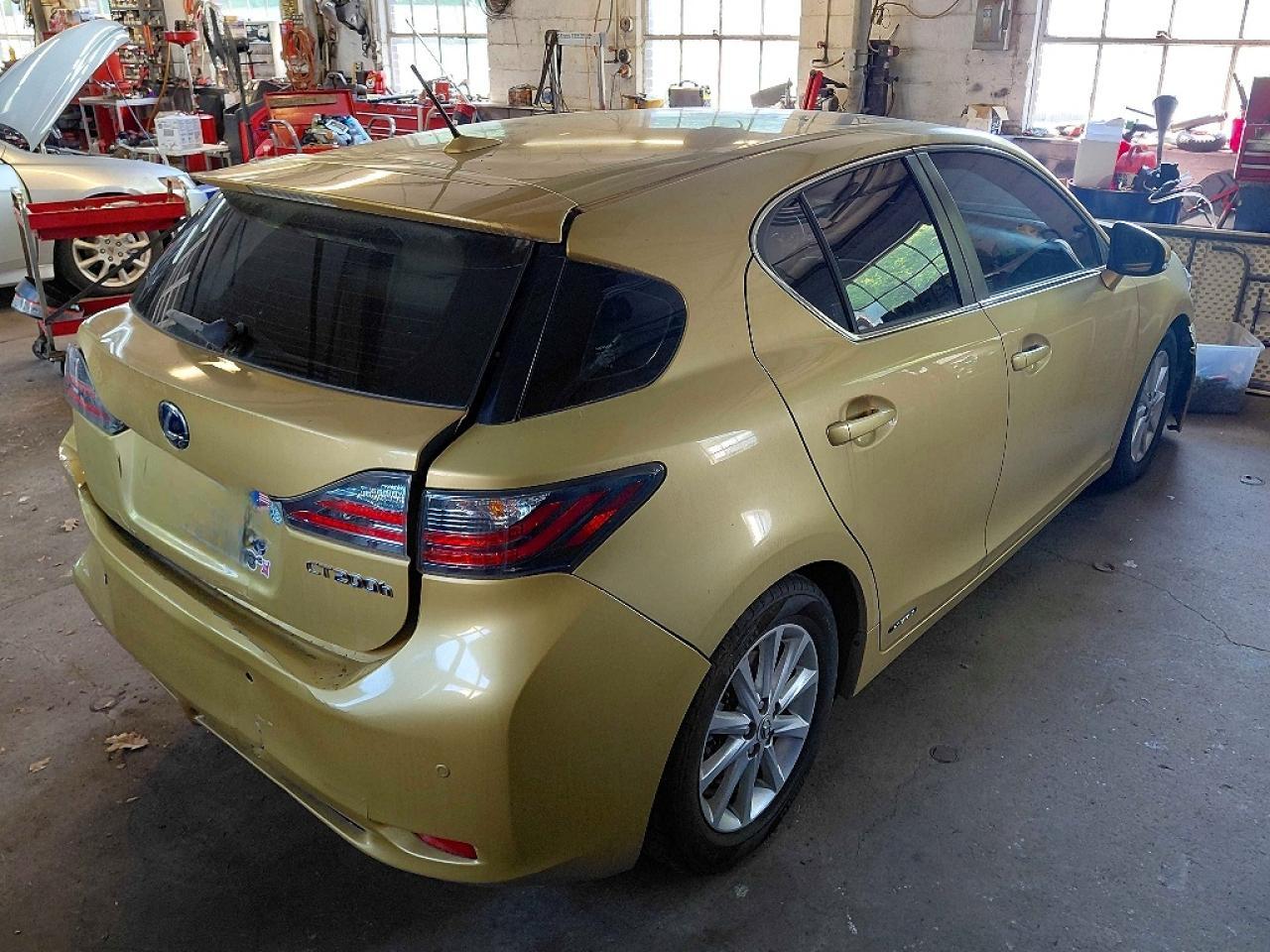 2013 Lexus Ct 200 - Image 4