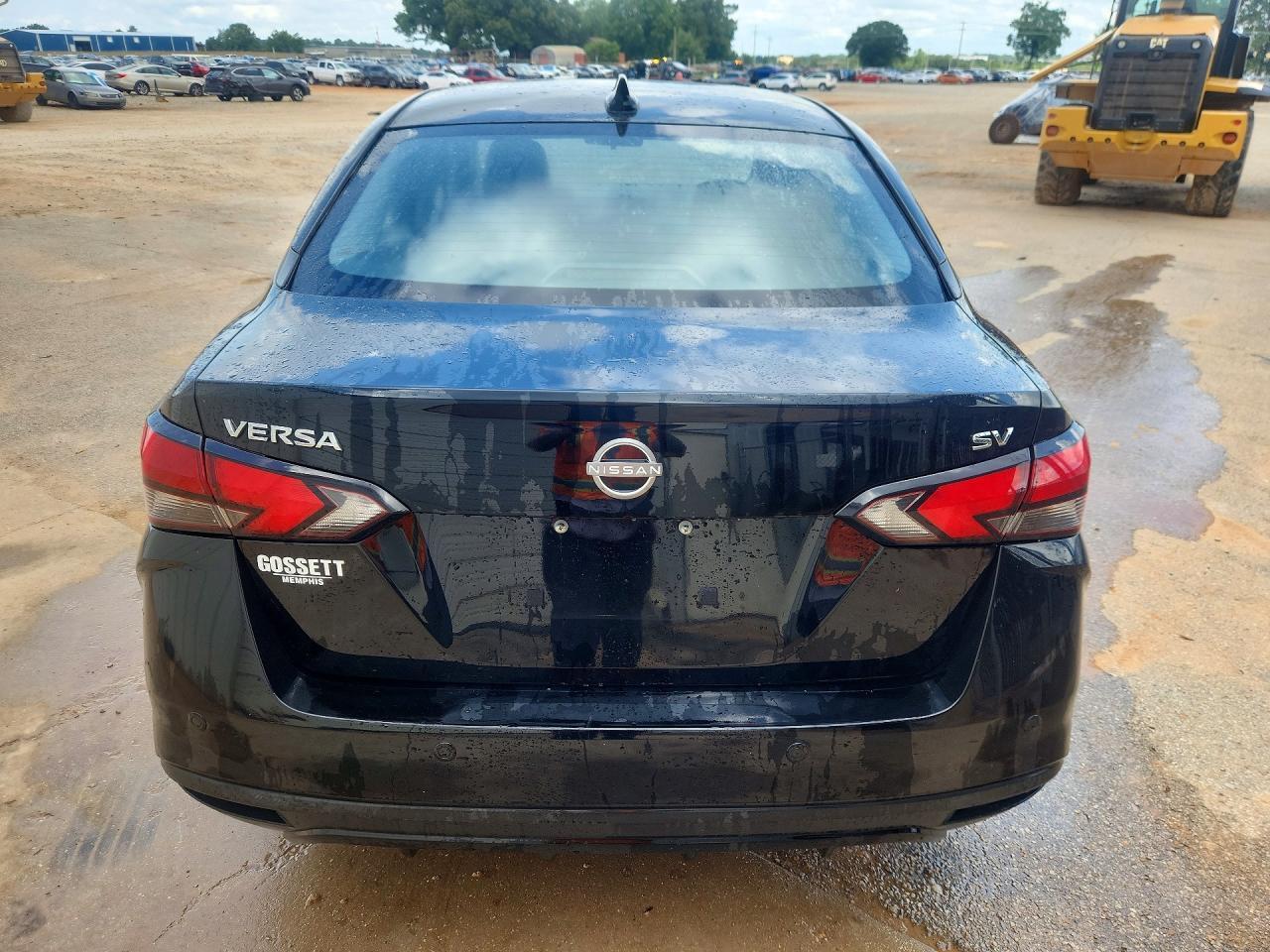 2023 Nissan Versa Sv - Image 6