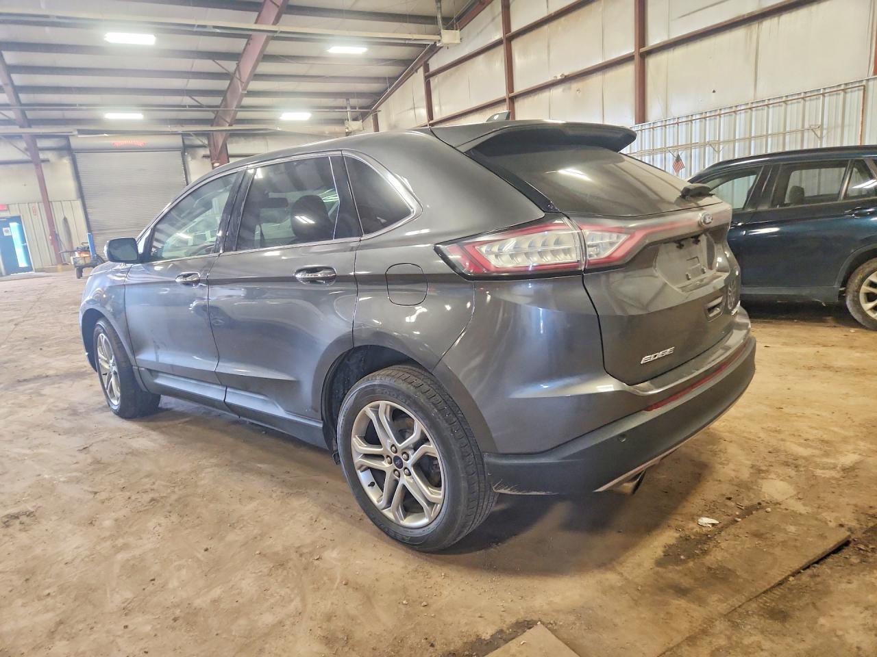 2017 Ford Edge Titanium - Фото 2