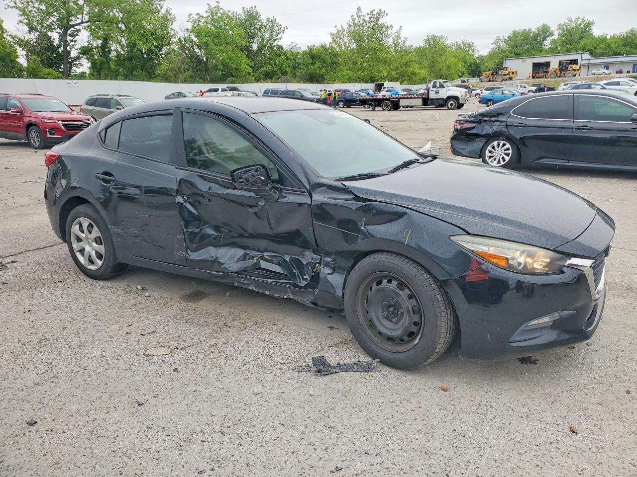 2018 Mazda 3 Sport - Image 4