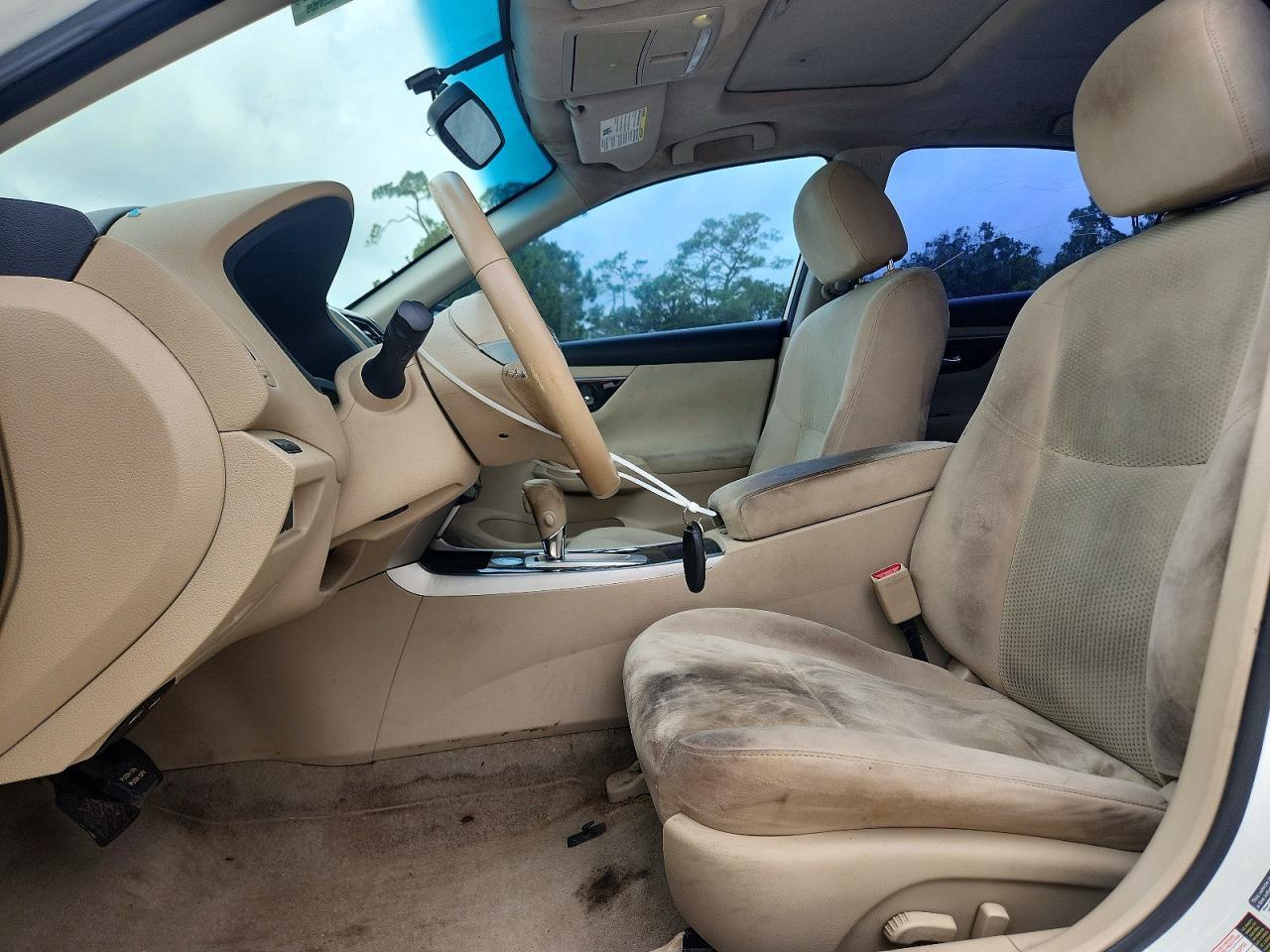 2014 Nissan Altima - Image 7