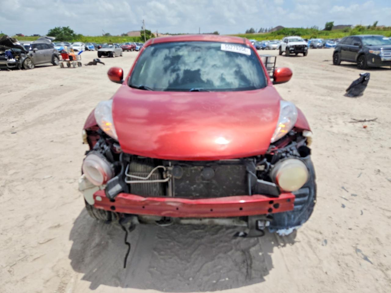 2011 Nissan Juke S - Image 5