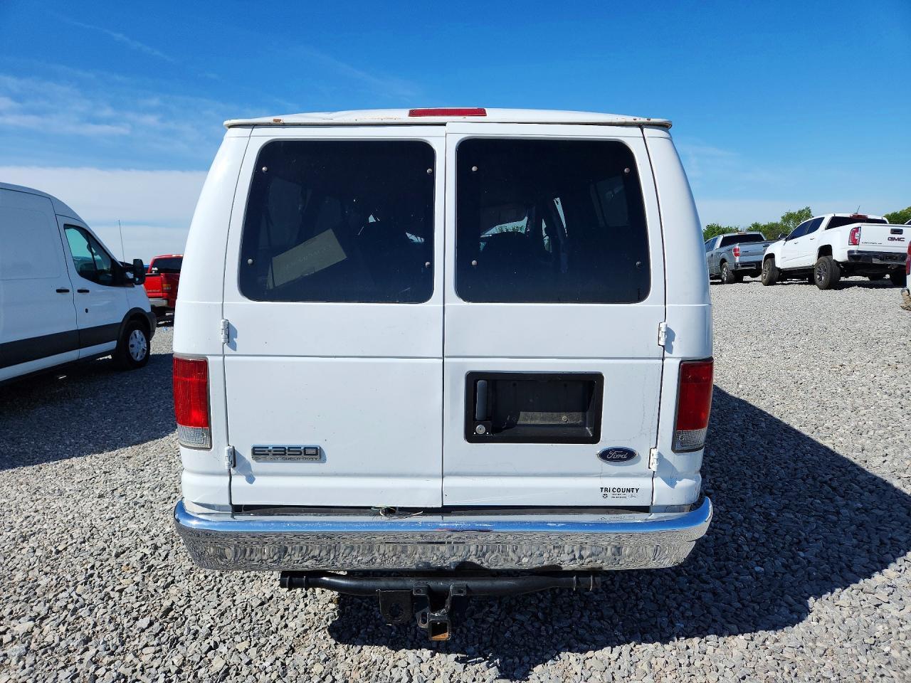 2006 Ford Econoline E350 Super Duty Wagon - Фото 6