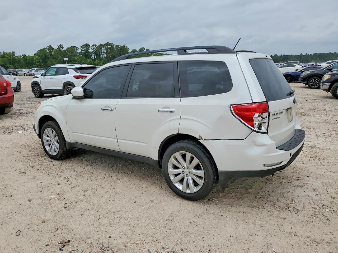 2011 Subaru Forester Limited - Фото 2