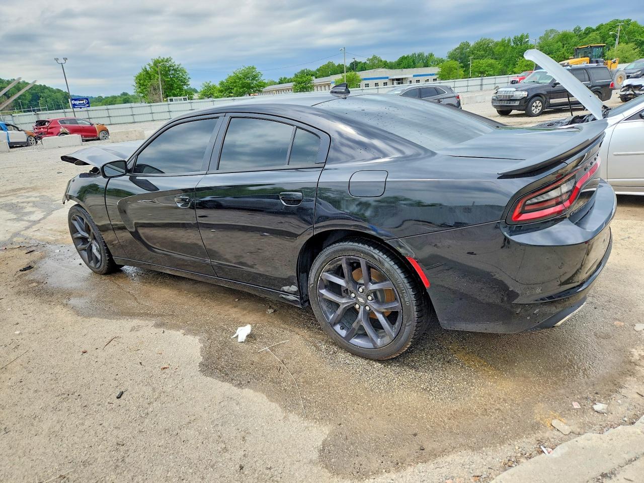 2020 Dodge Charger Sxt - Image 2