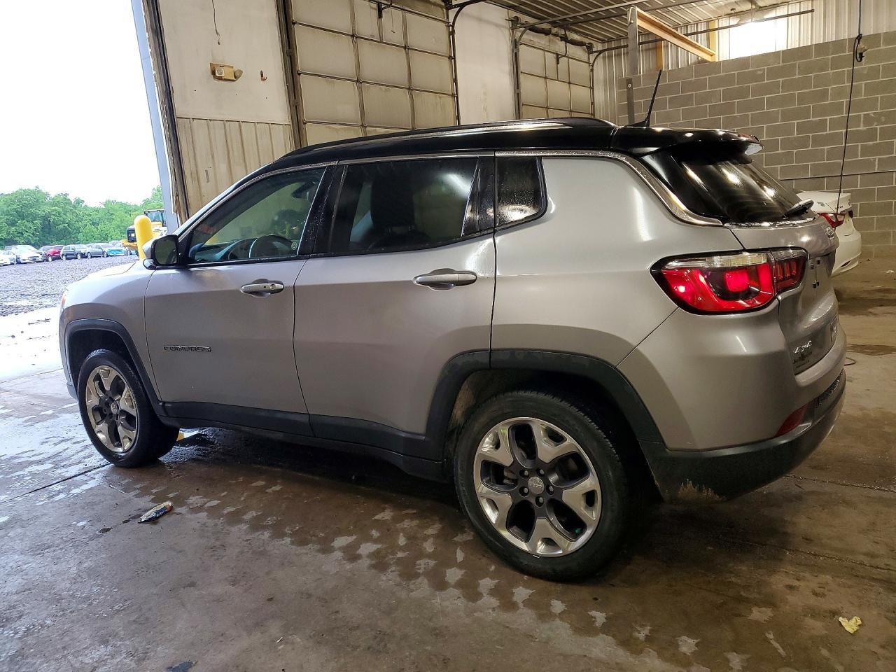 2020 Jeep Compass Limited - Фото 2