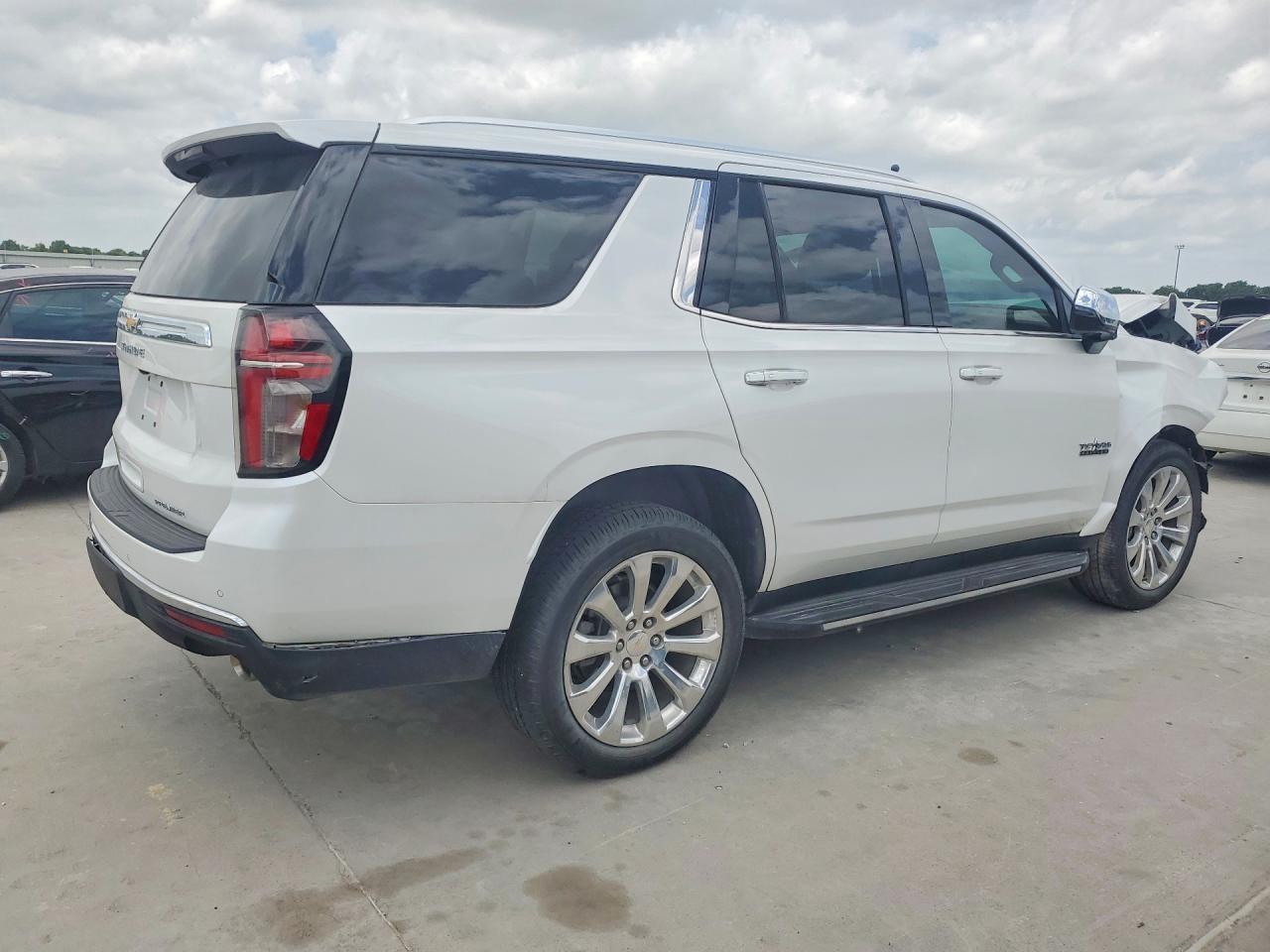 2023 Chevrolet Tahoe C1500 Premier - Фото 3