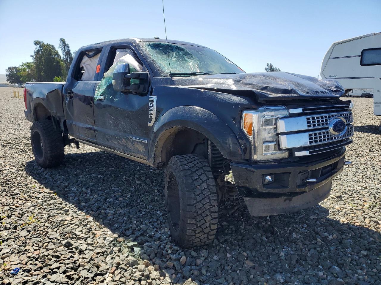 2017 Ford F350 Super Duty - Image 4