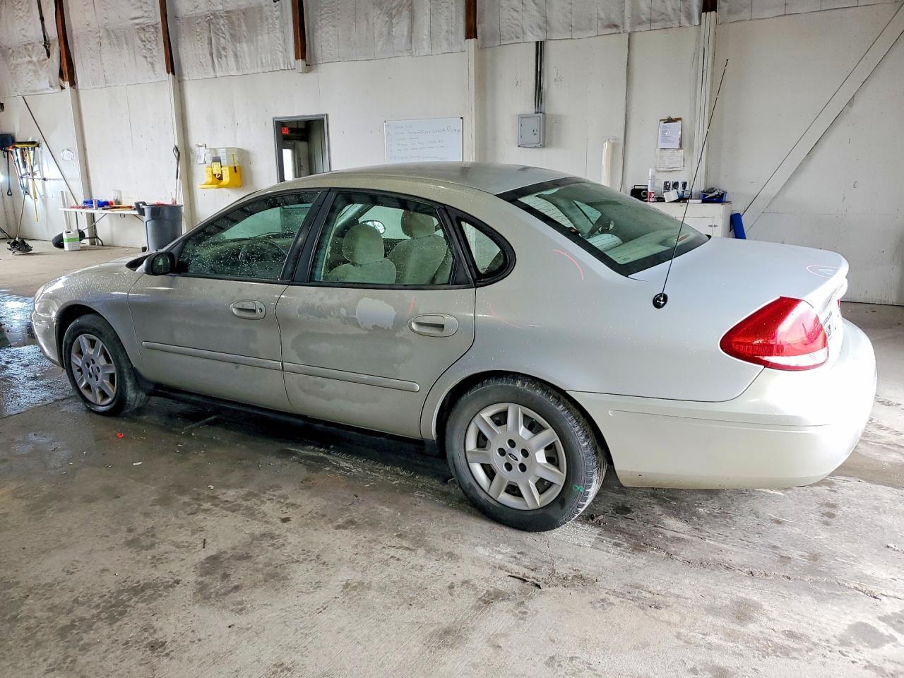 2007 Ford Taurus Se - Фото 2