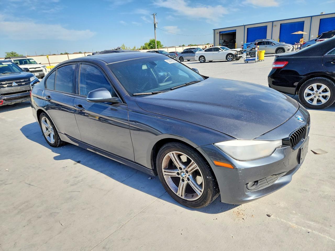 2014 BMW 320 I xDrive - Фото 4