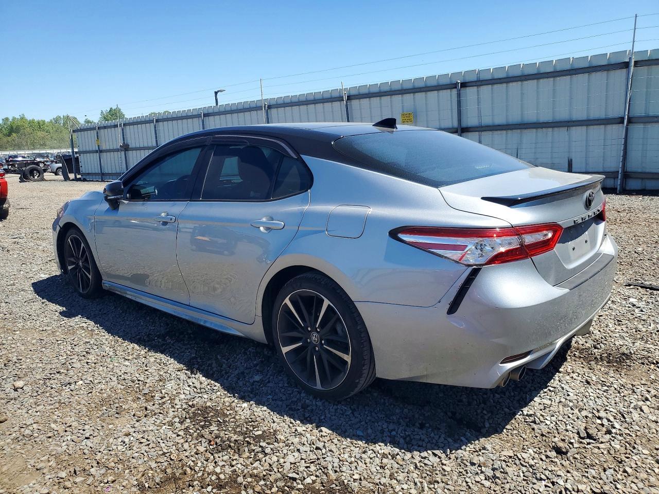 2020 Toyota Camry Xse - Image 2
