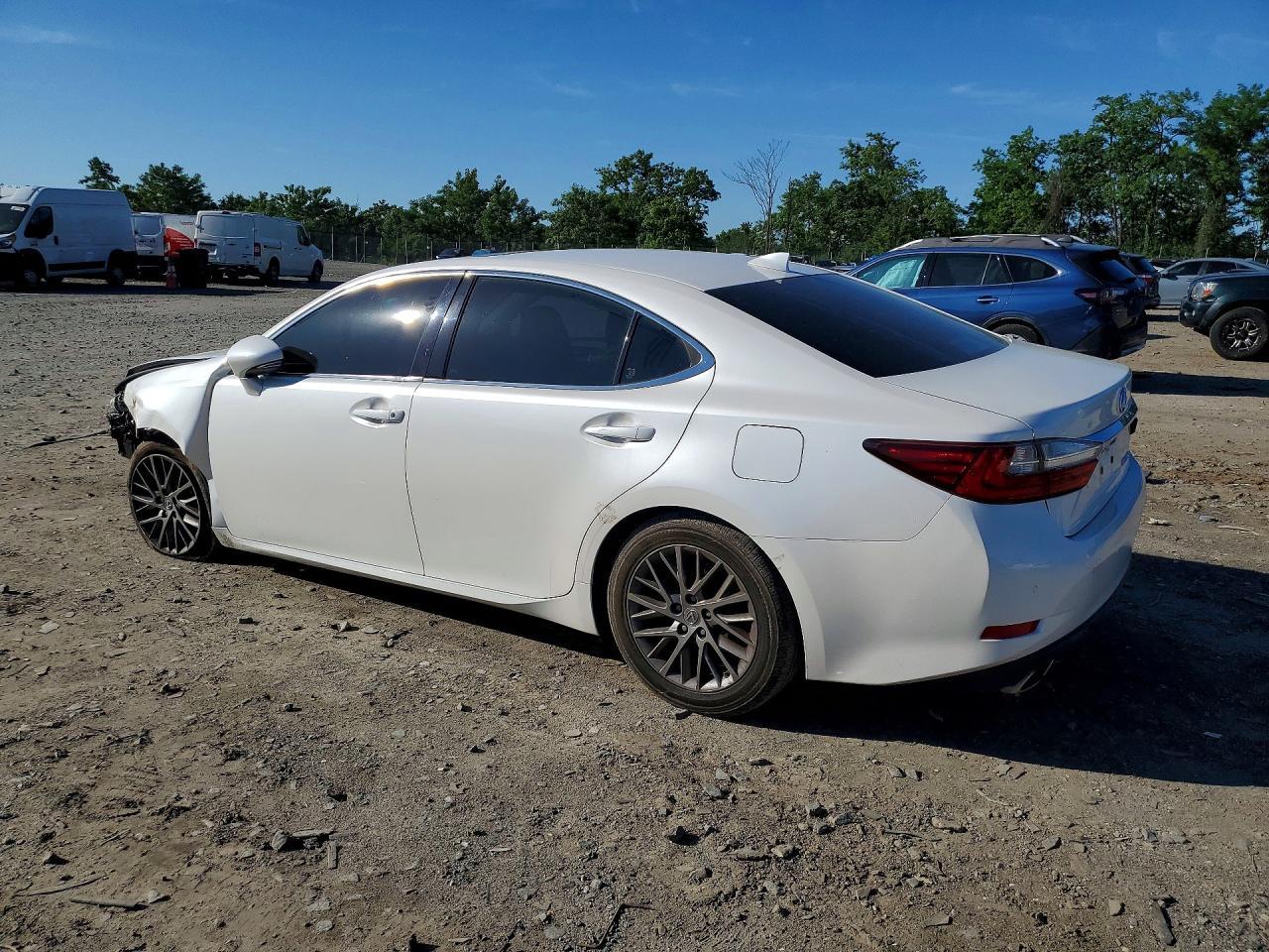 2018 Lexus Es 350 - Image 2