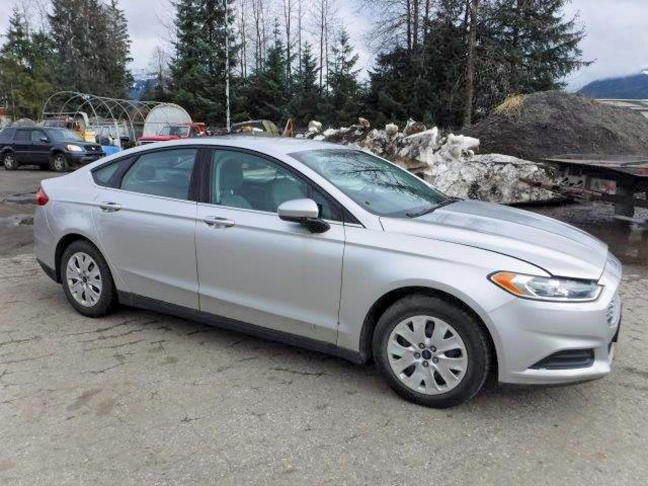 2014 Ford Fusion S - Фото 4