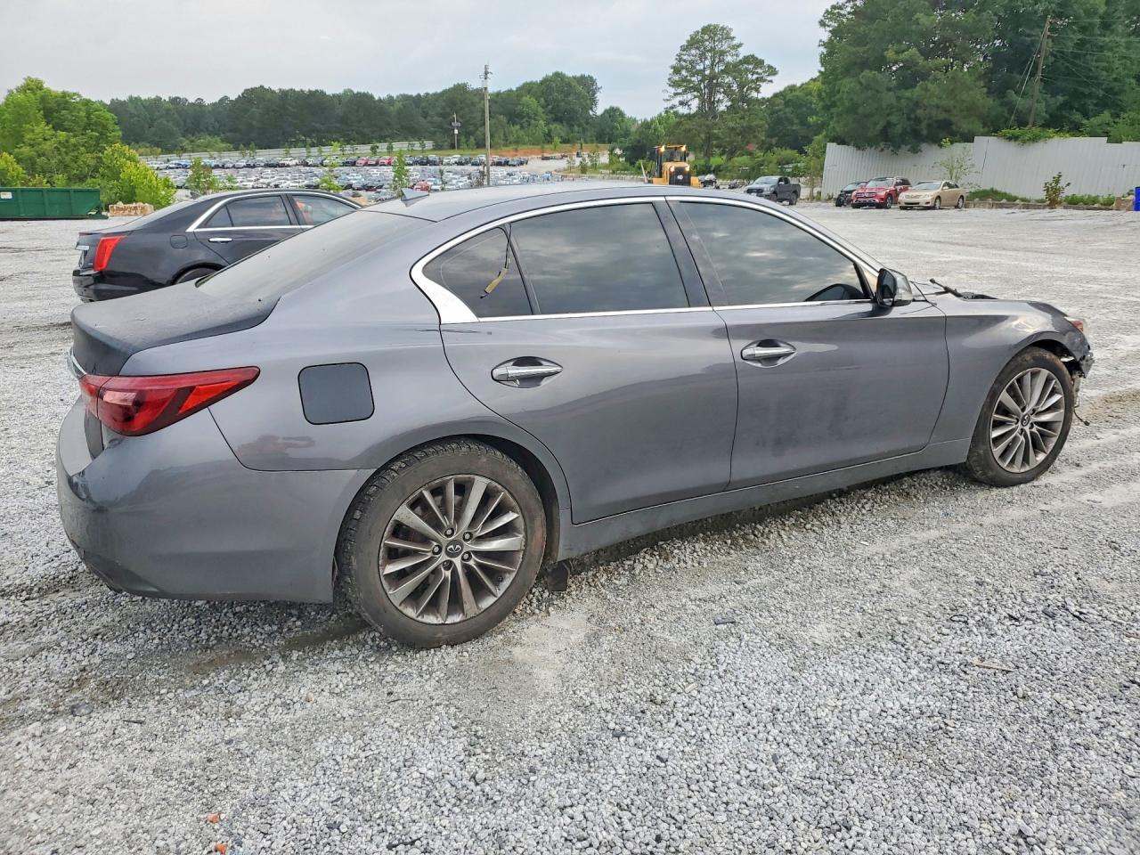 2018 Infiniti Q50 3.0T Luxe - Фото 3