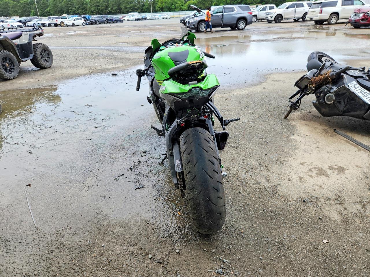 2019 Kawasaki Zx1002 - Image 4