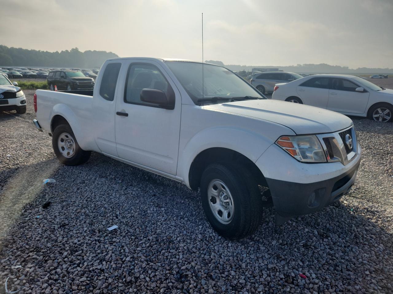 2016 Nissan Frontier S - Фото 4