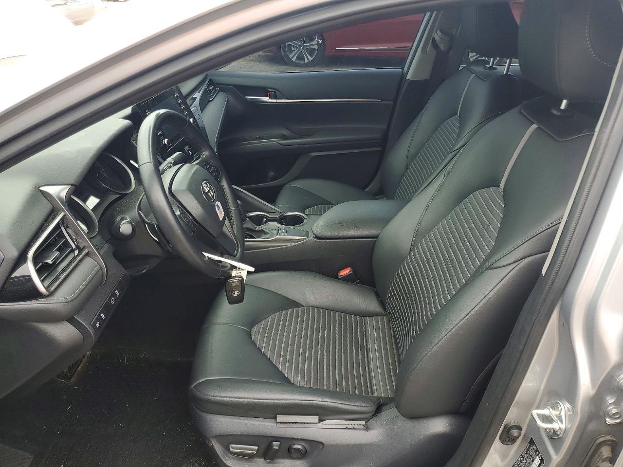 2024 Toyota Camry Se - Image 7