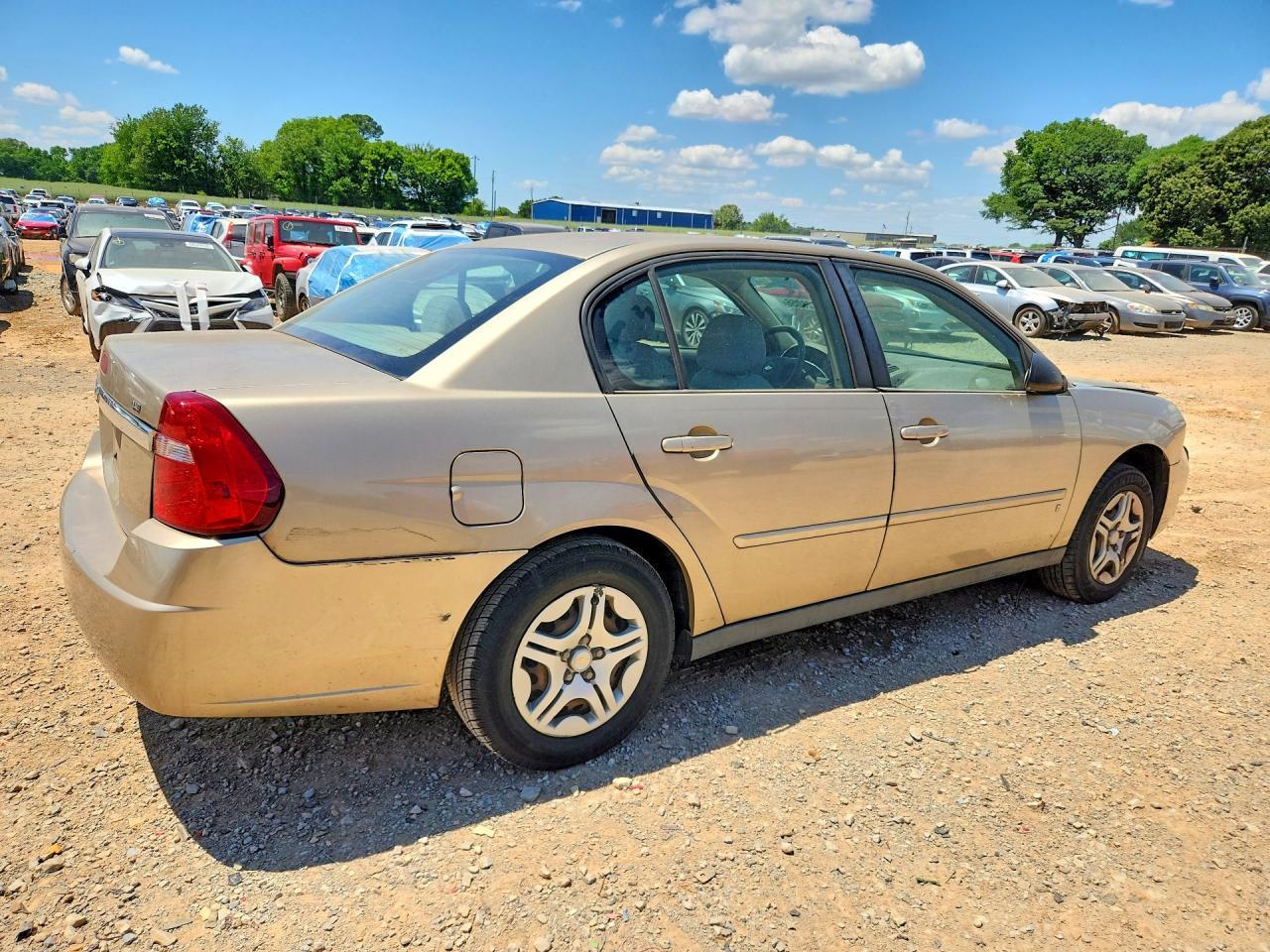 2007 Chevrolet Malibu Ls - Image 3