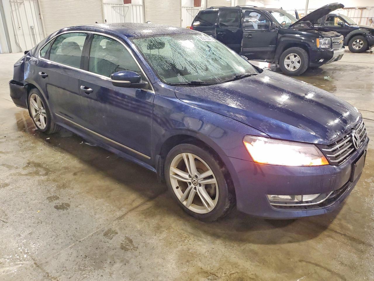 2014 Volkswagen Passat Sel - Image 4