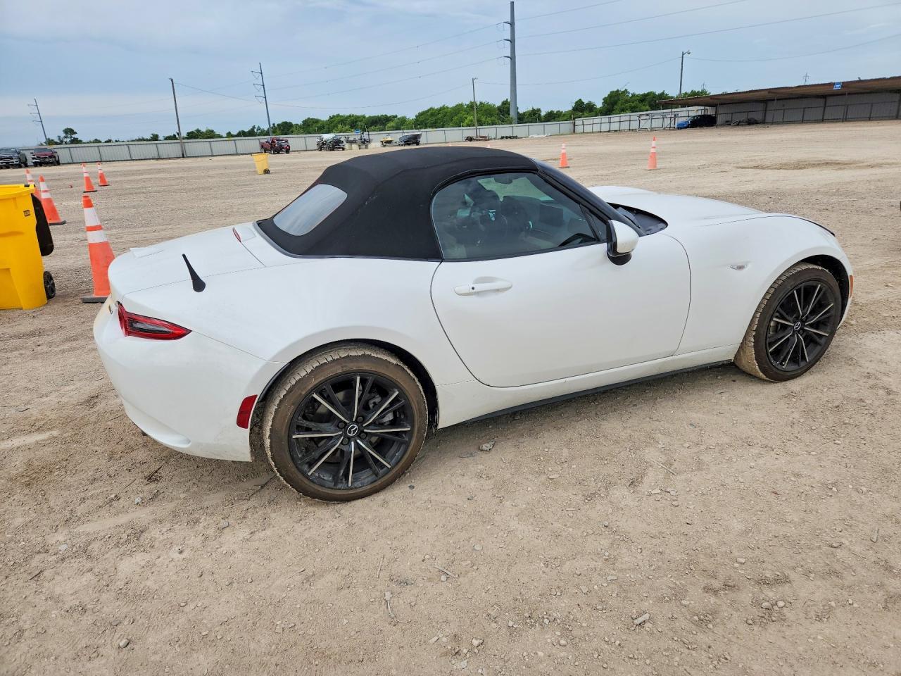 2025 Mazda Mx-5 Miata Grand Touring - Image 3