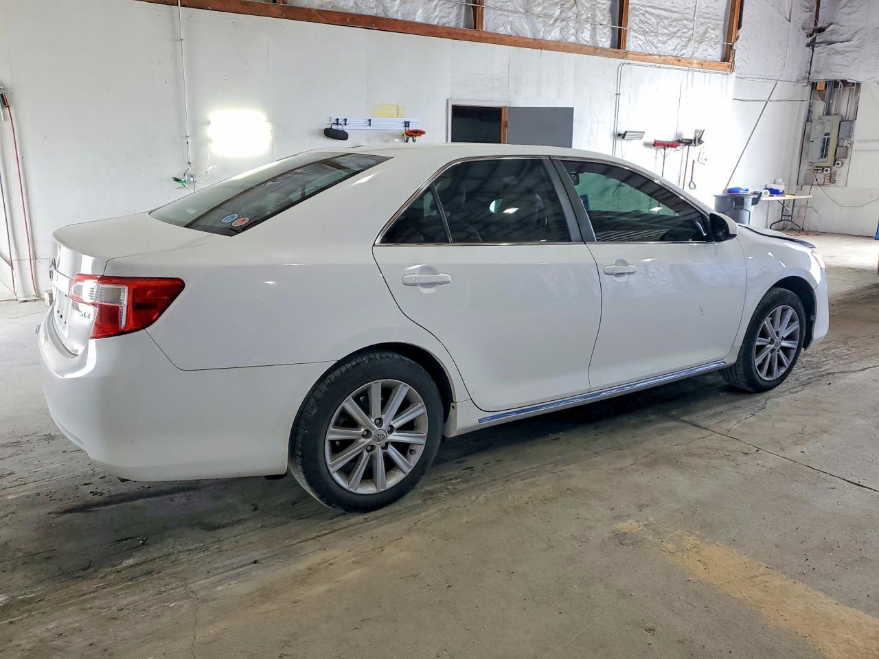 2012 Toyota Camry Xle - Фото 3