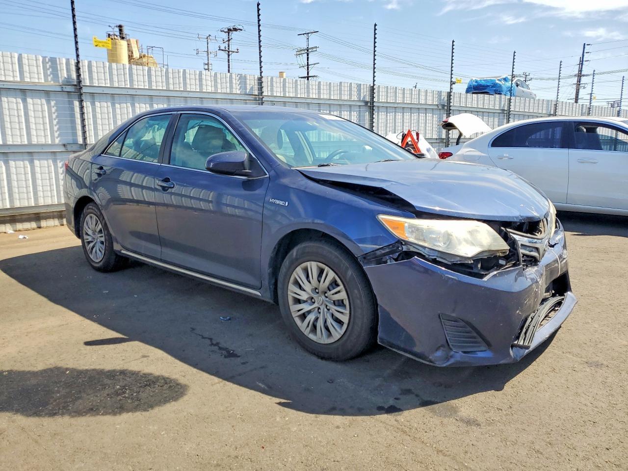 2014 Toyota Camry Hybrid Le - Фото 4