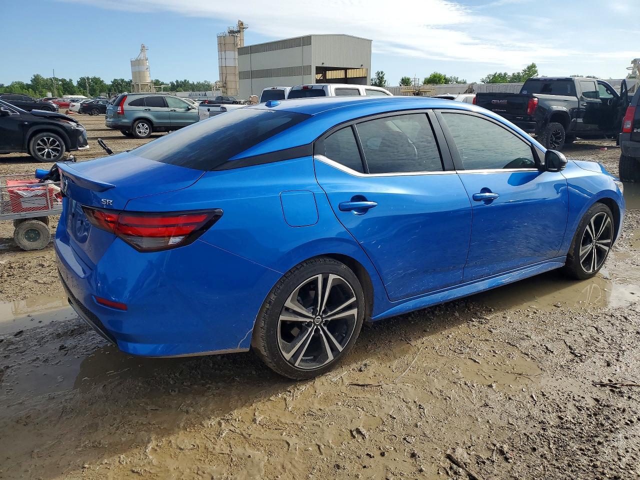 2021 Nissan Sentra - Фото 3