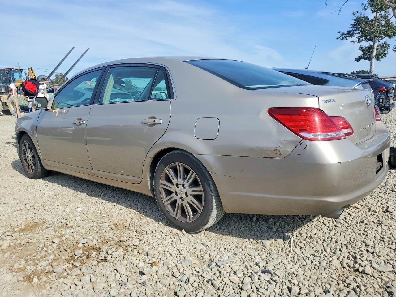 2006 Toyota Avalon Limited - Фото 2