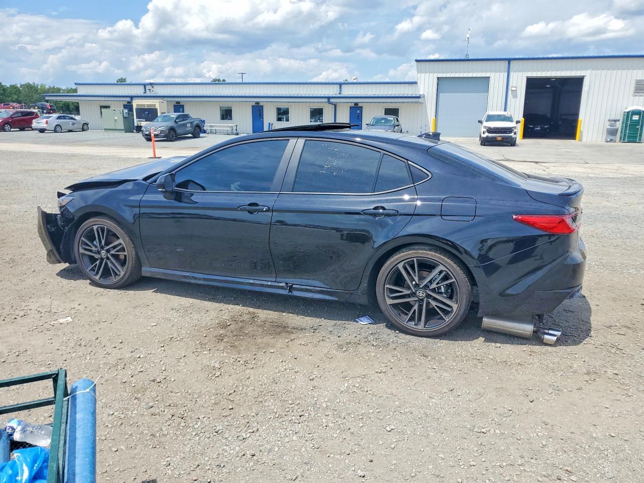 2026 Toyota Camry Xse - Фото 2