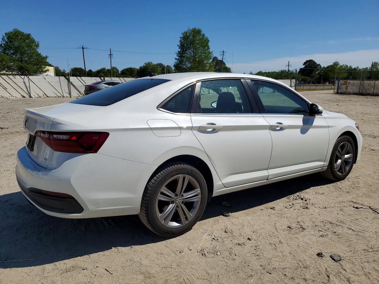 2022 Volkswagen Jetta Se - Image 3