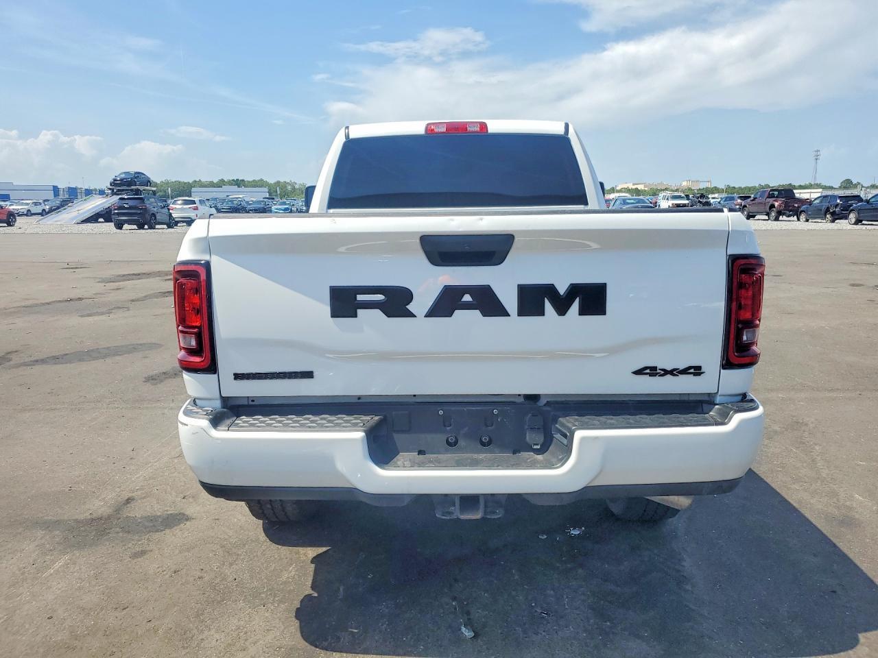 2026 Ram 2500 Big Horn - Фото 6