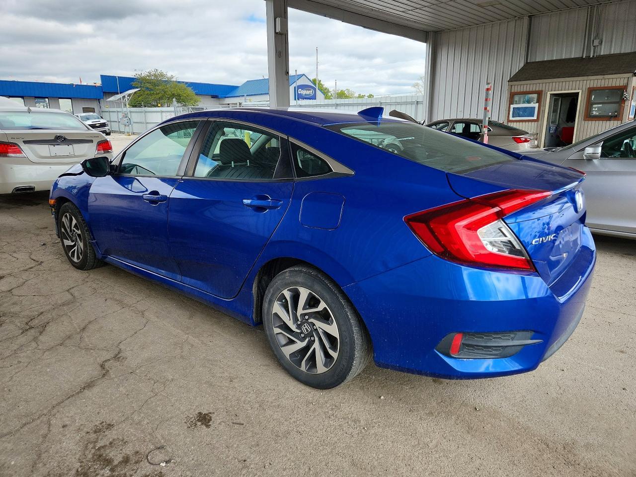 2018 Honda Civic Ex - Image 2