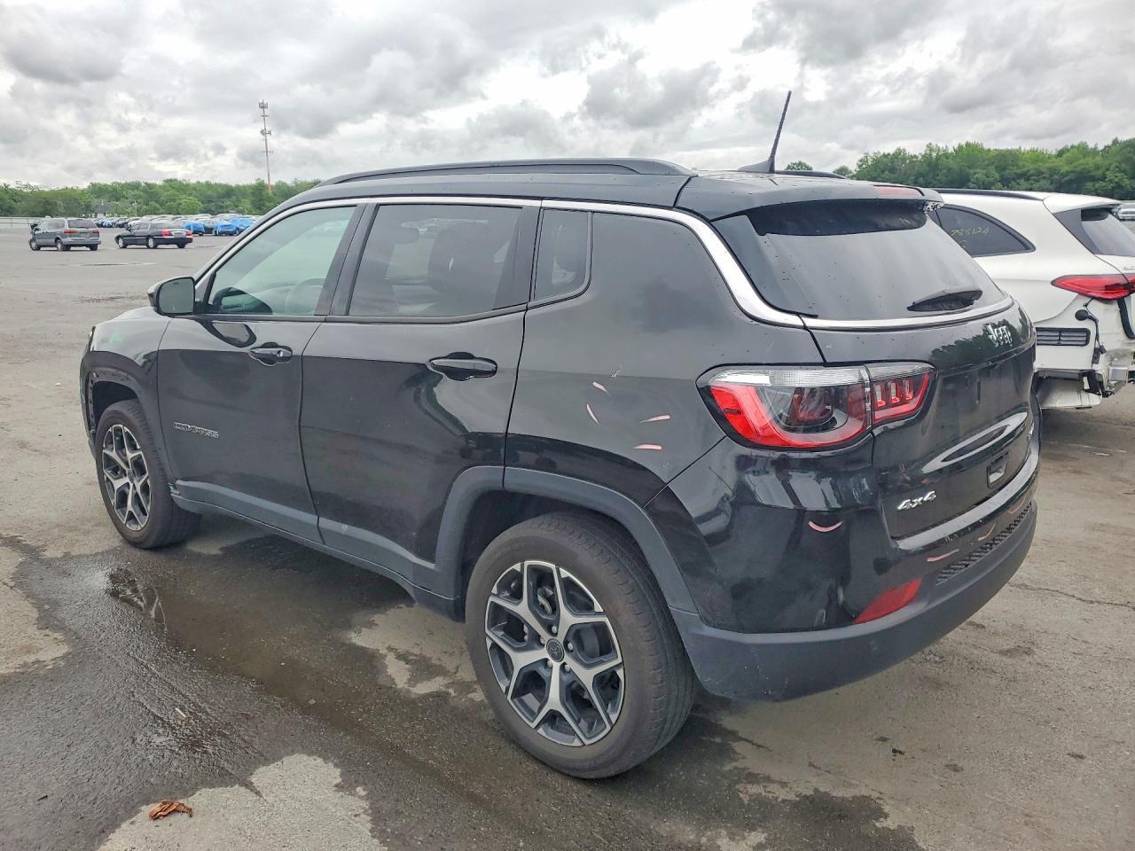 2025 Jeep Compass Limited - Фото 2