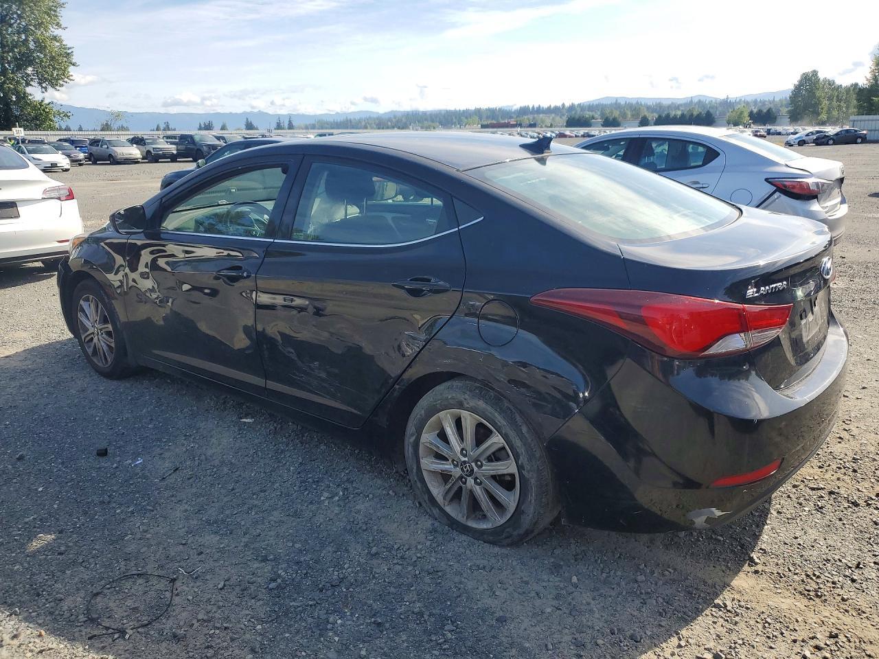 2015 Hyundai Elantra - Фото 2