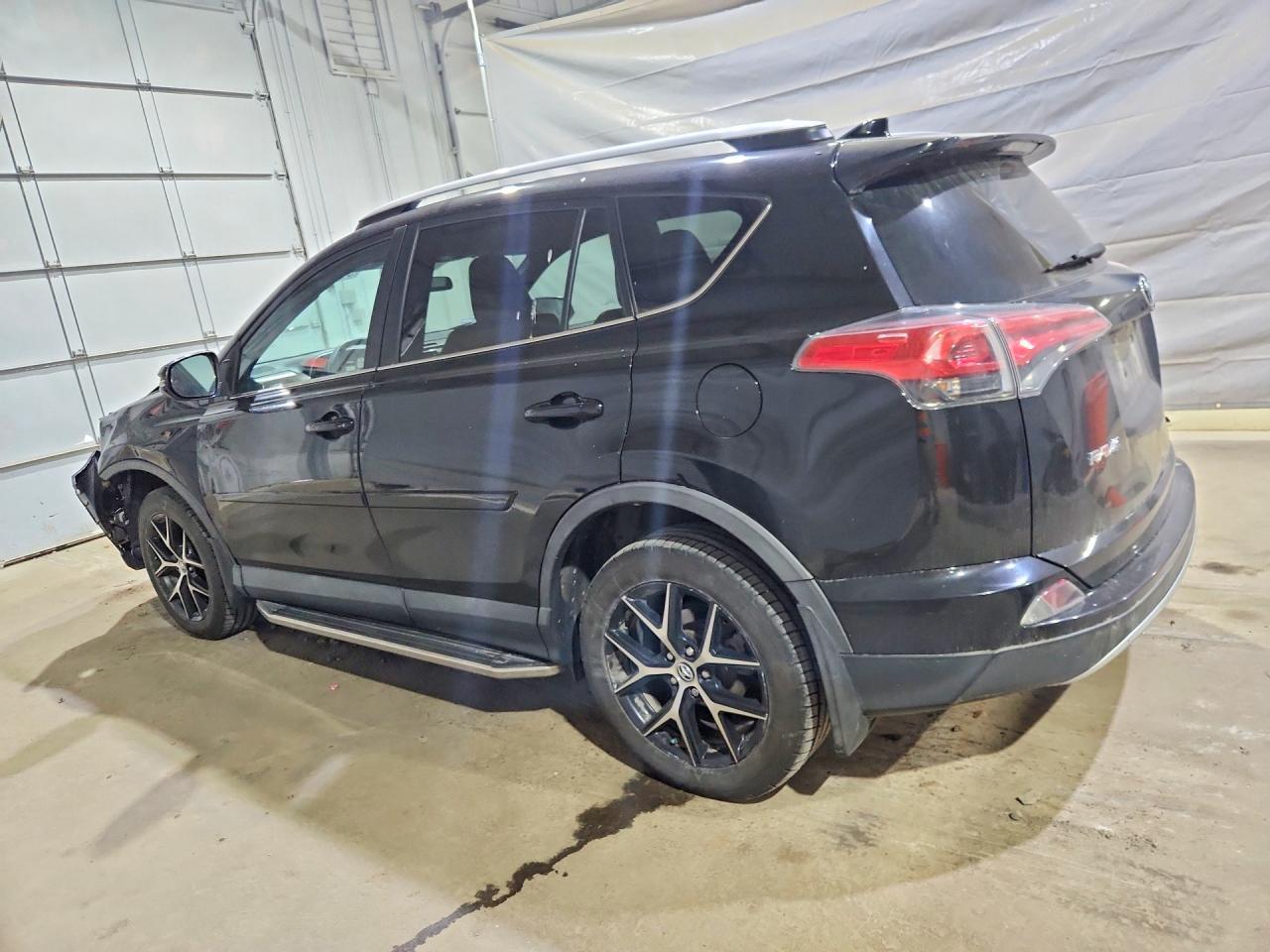 2016 Toyota Rav4 Se - Image 2