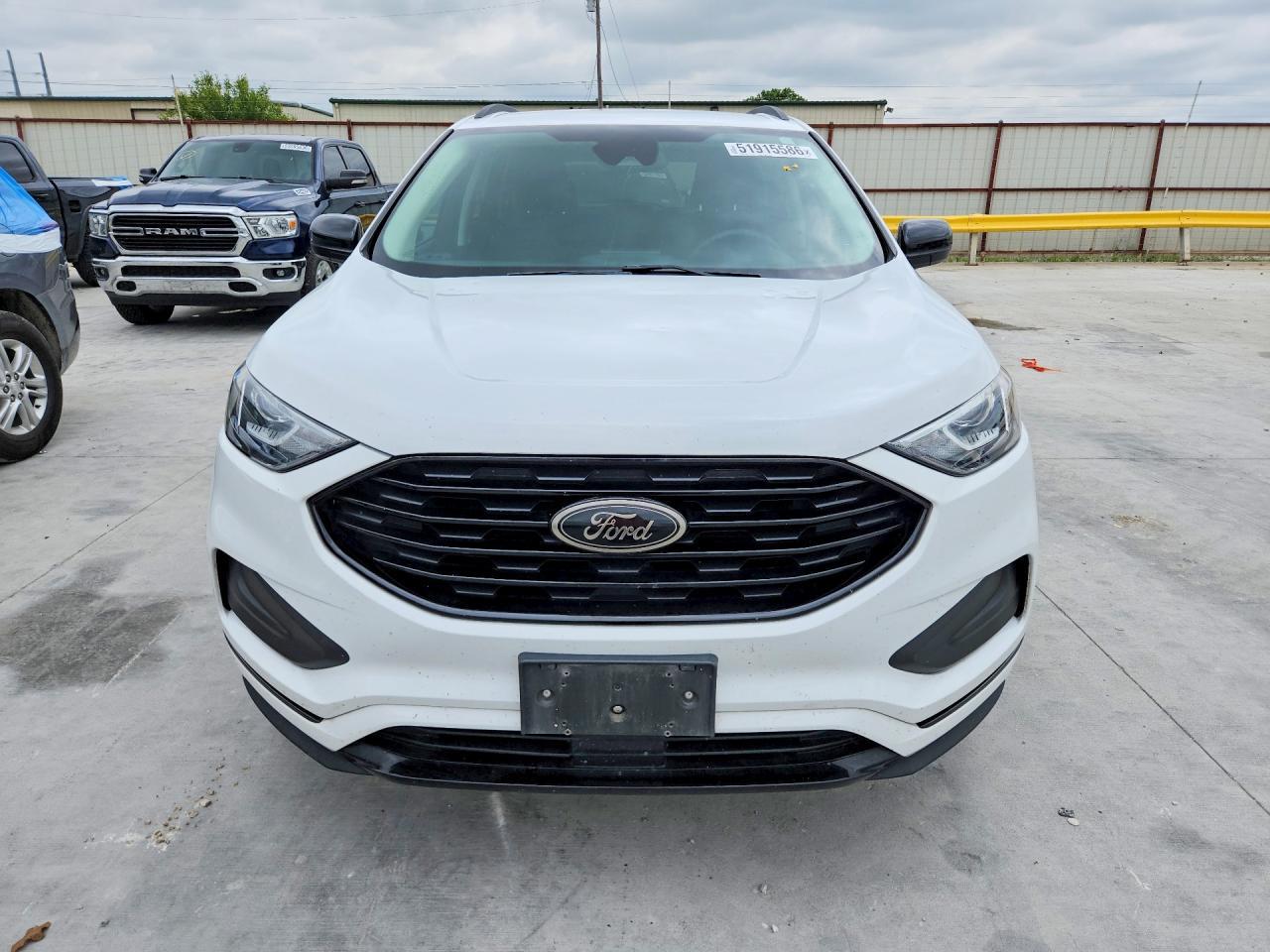 2022 Ford Edge Se - Фото 5