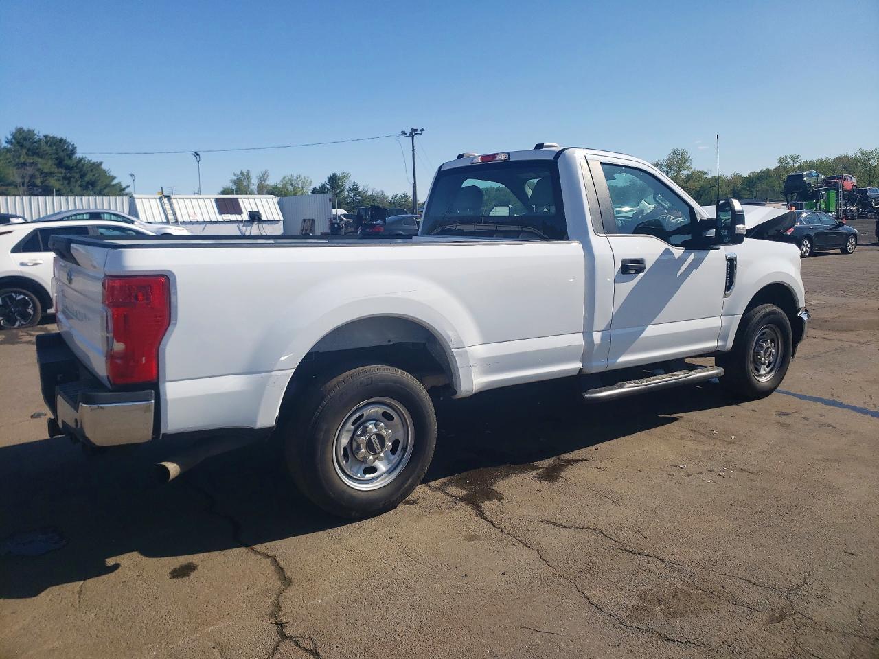 2022 Ford F250 Super Duty - Image 3