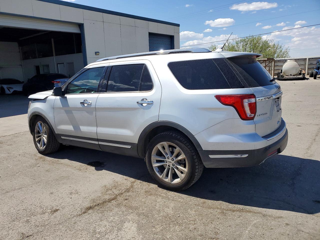 2019 Ford Explorer Limited - Image 2