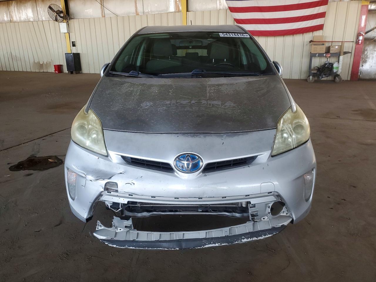 2013 Toyota Prius Two - Image 5