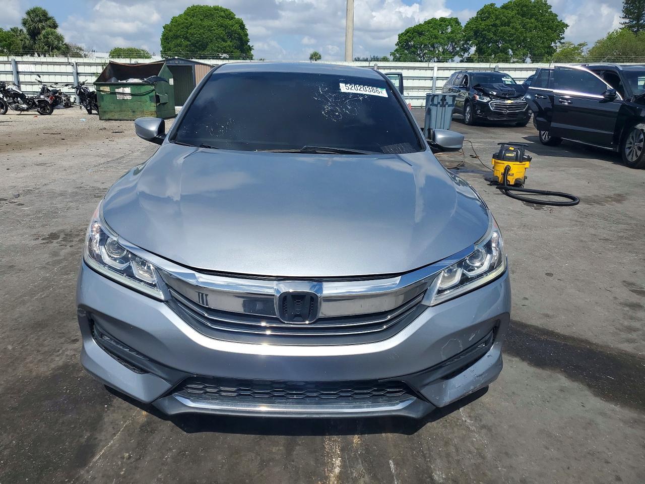 2017 Honda Accord Sport Spe - Image 5