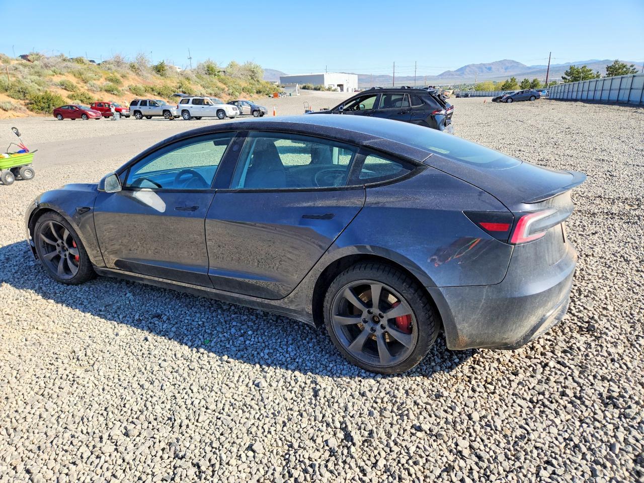 2024 Tesla Model 3 - Фото 2