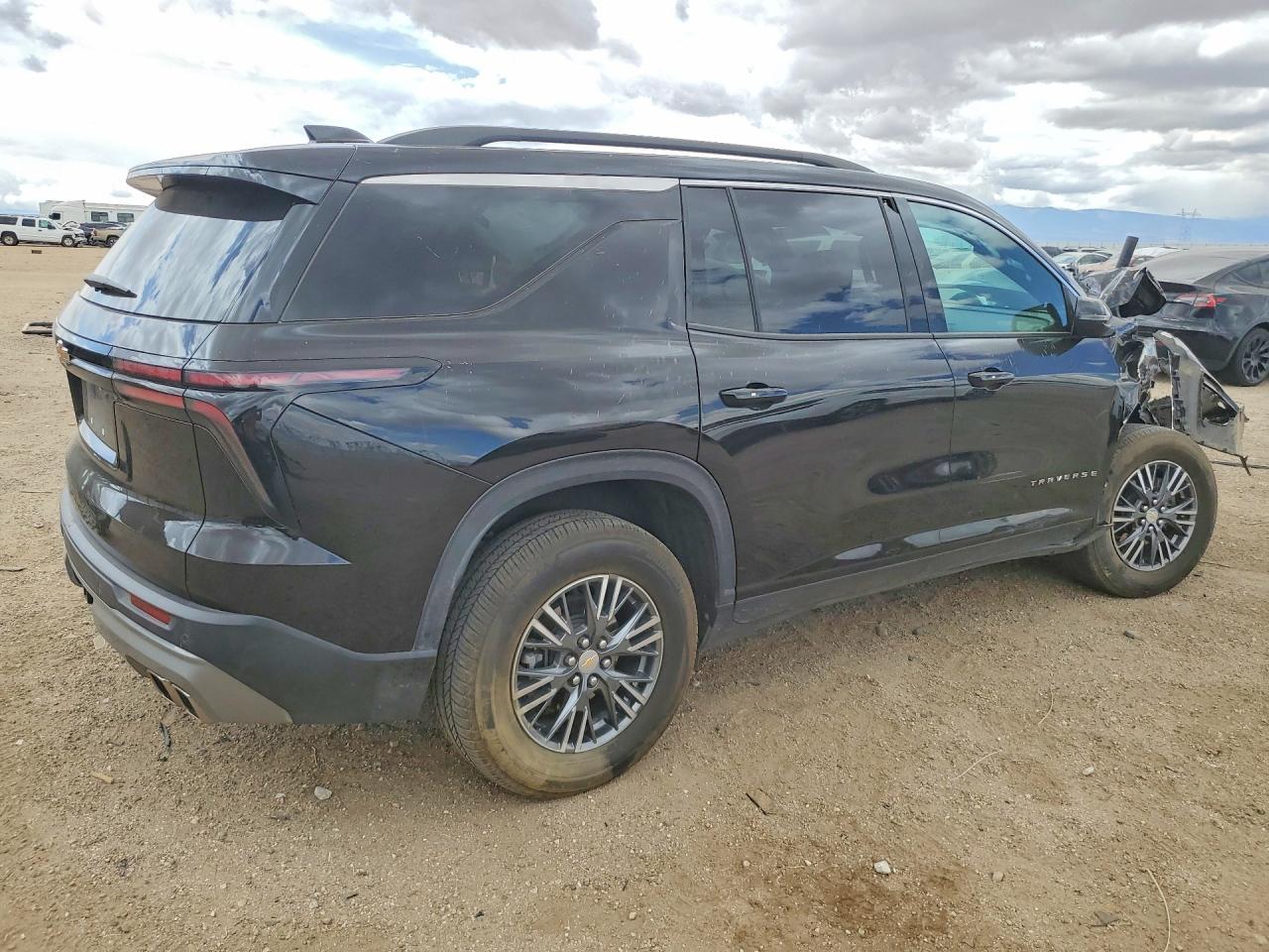 2025 Chevrolet Traverse Lt - Фото 3