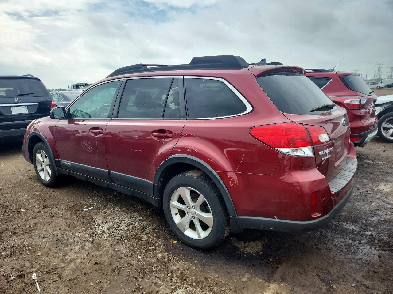 2014 Subaru Outback 2.5I Limited - Image 2