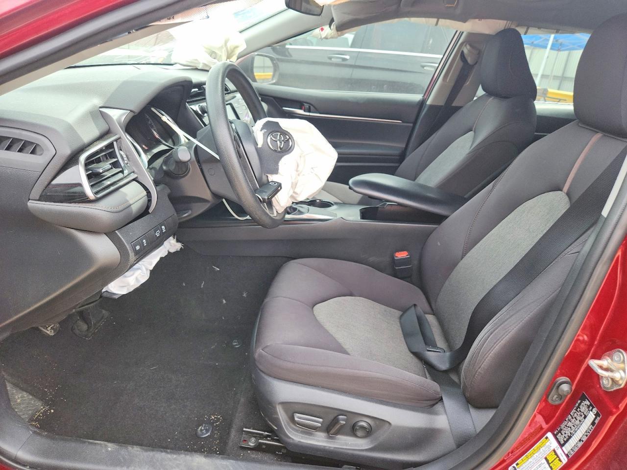 2019 Toyota Camry Le - Image 7