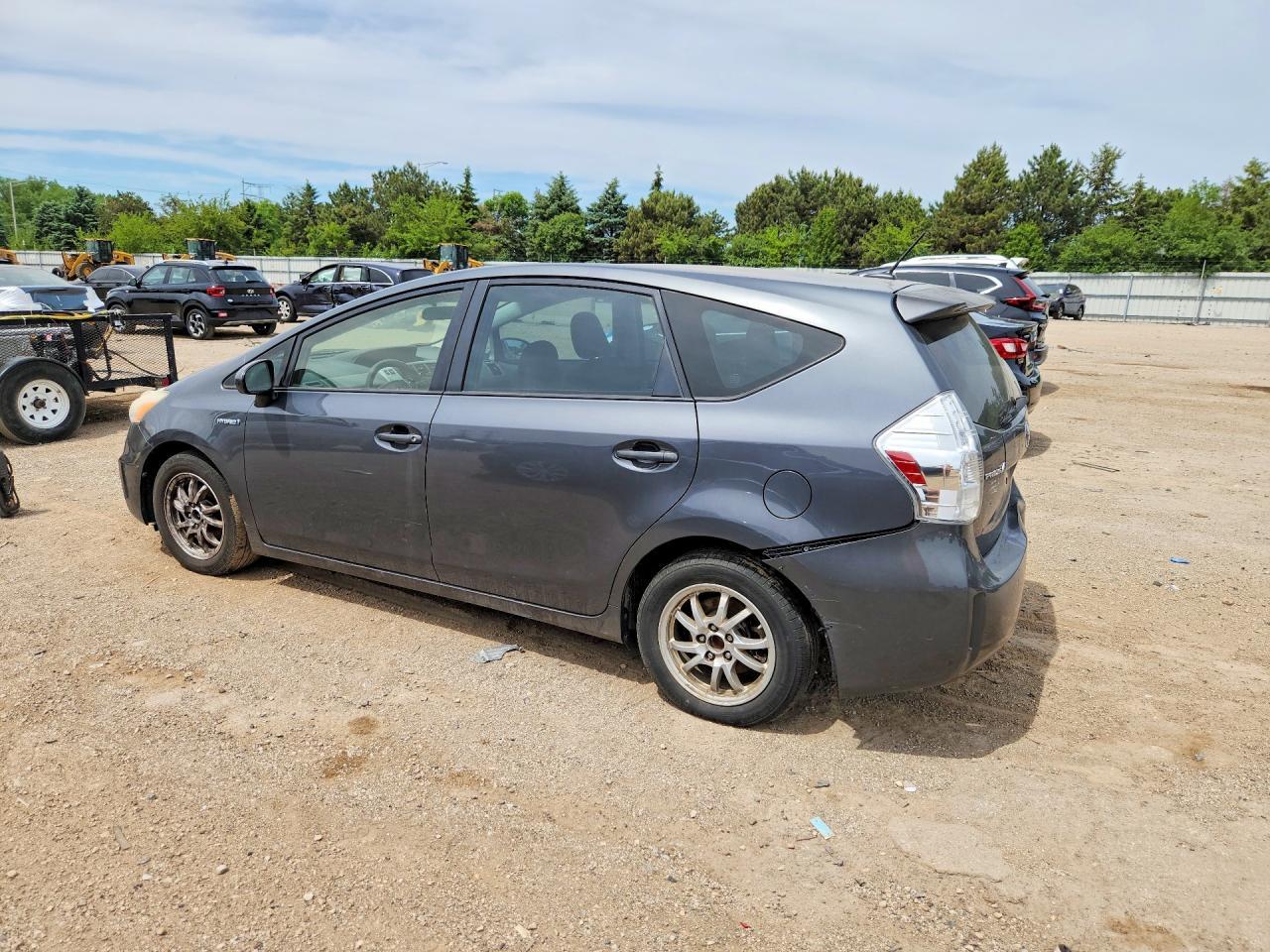 2013 Toyota Prius V Three - Image 2