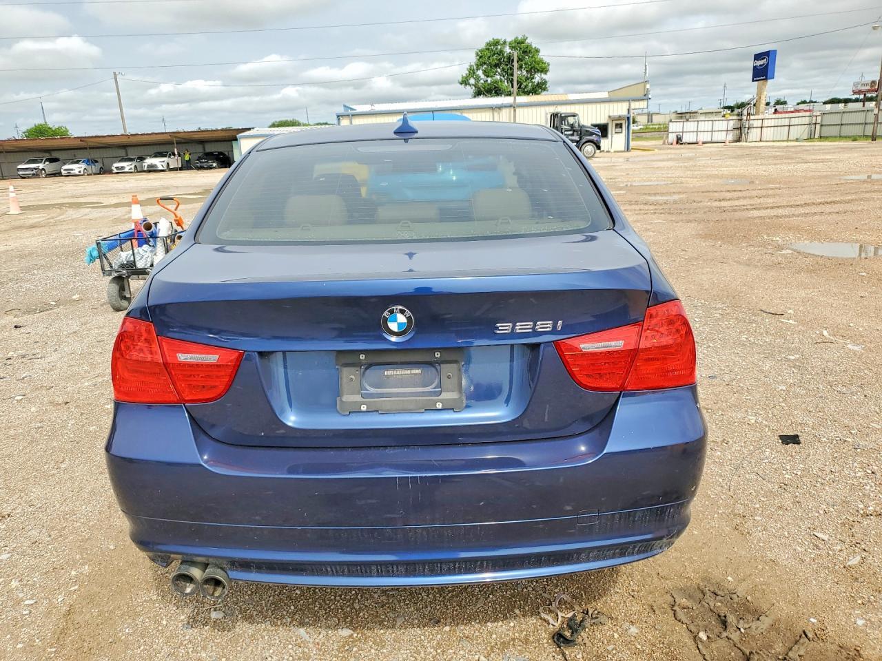 2011 BMW 328 I Sulev - Фото 6
